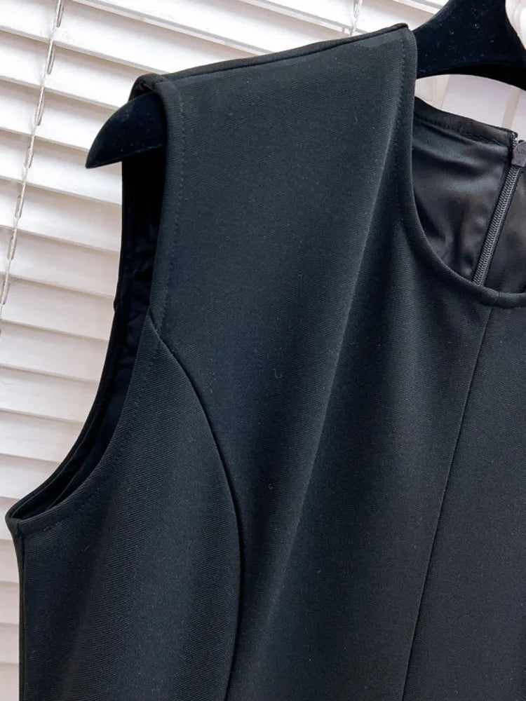 Elegant Scallop Sleeveless Dress