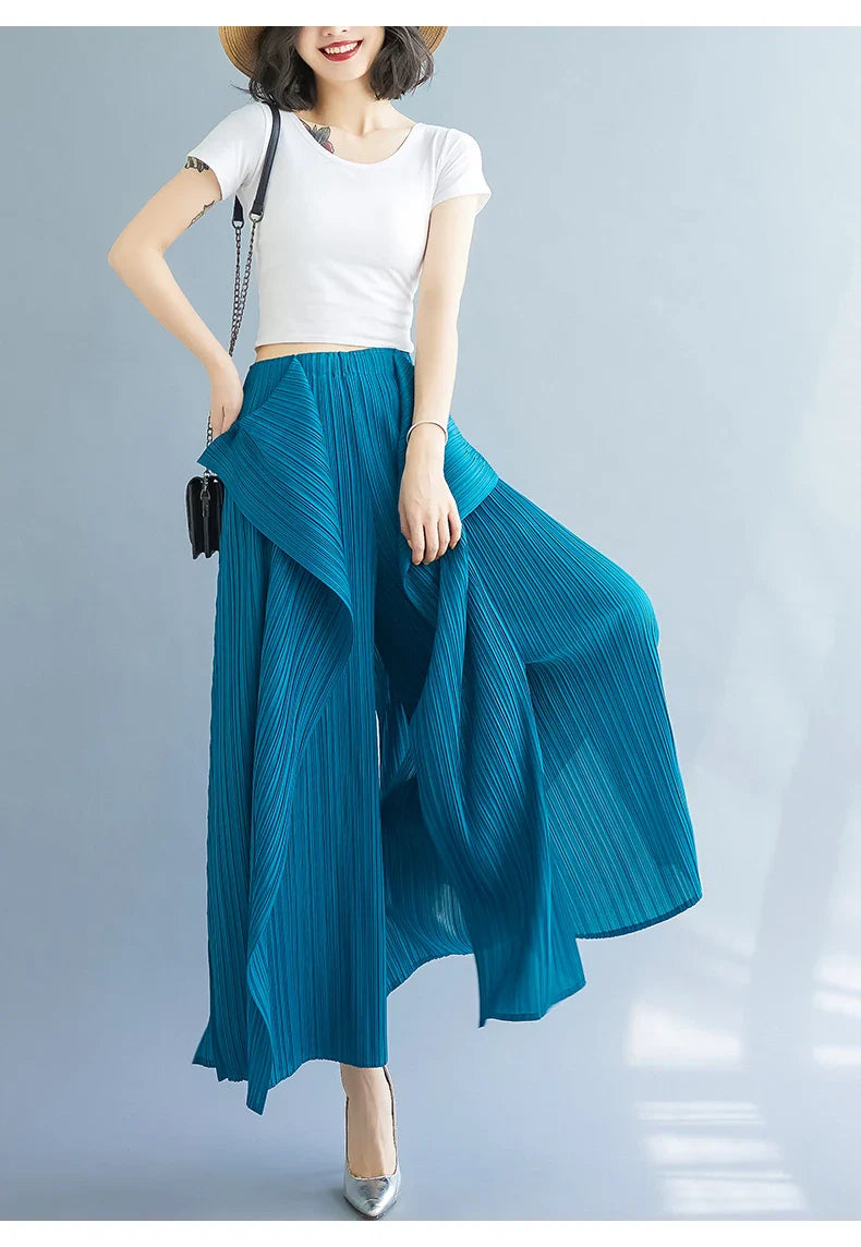 Wide Leg Plissé Pull On Trouser