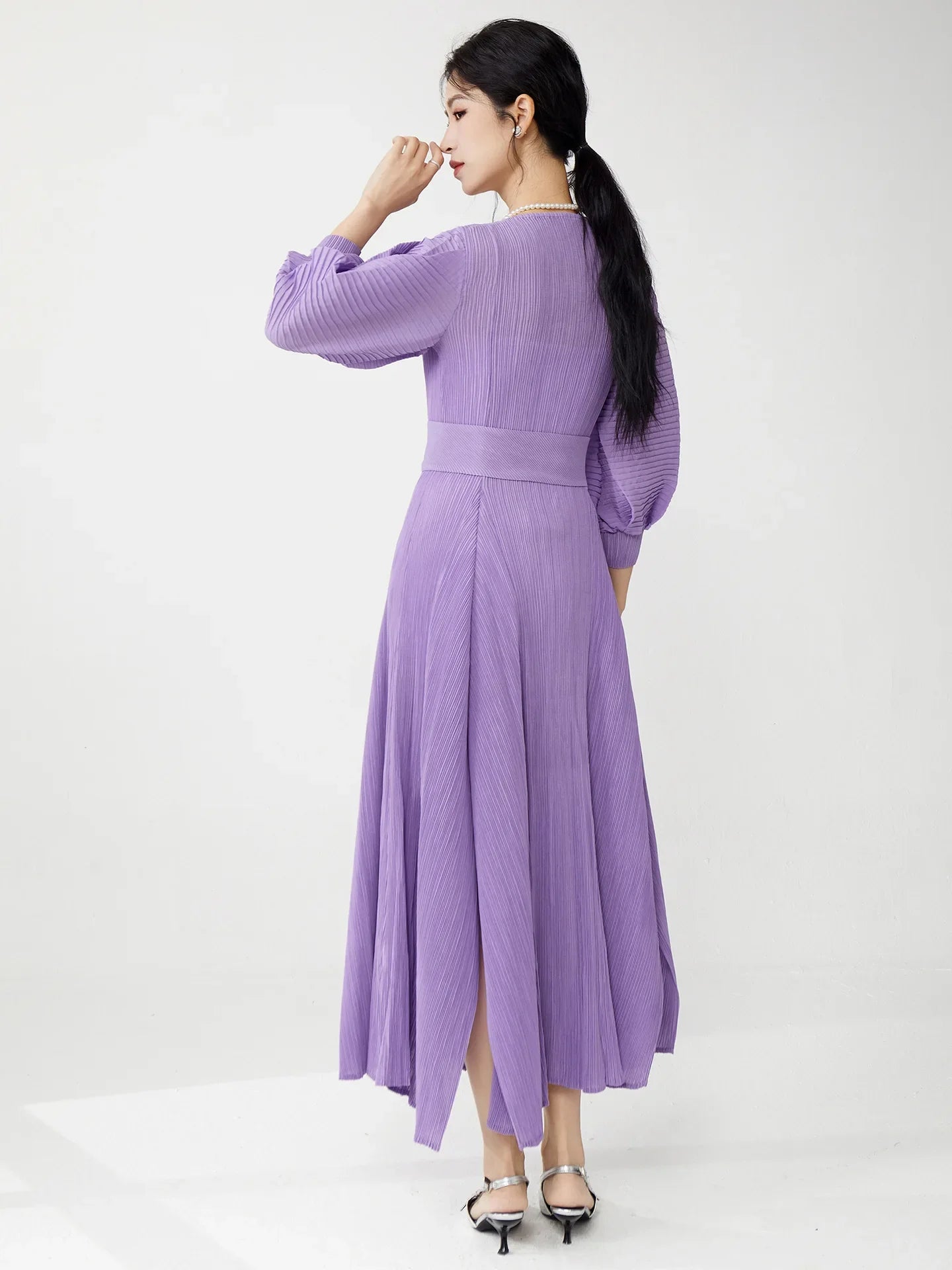 Elegant Stretch-Fit Pleated Dress