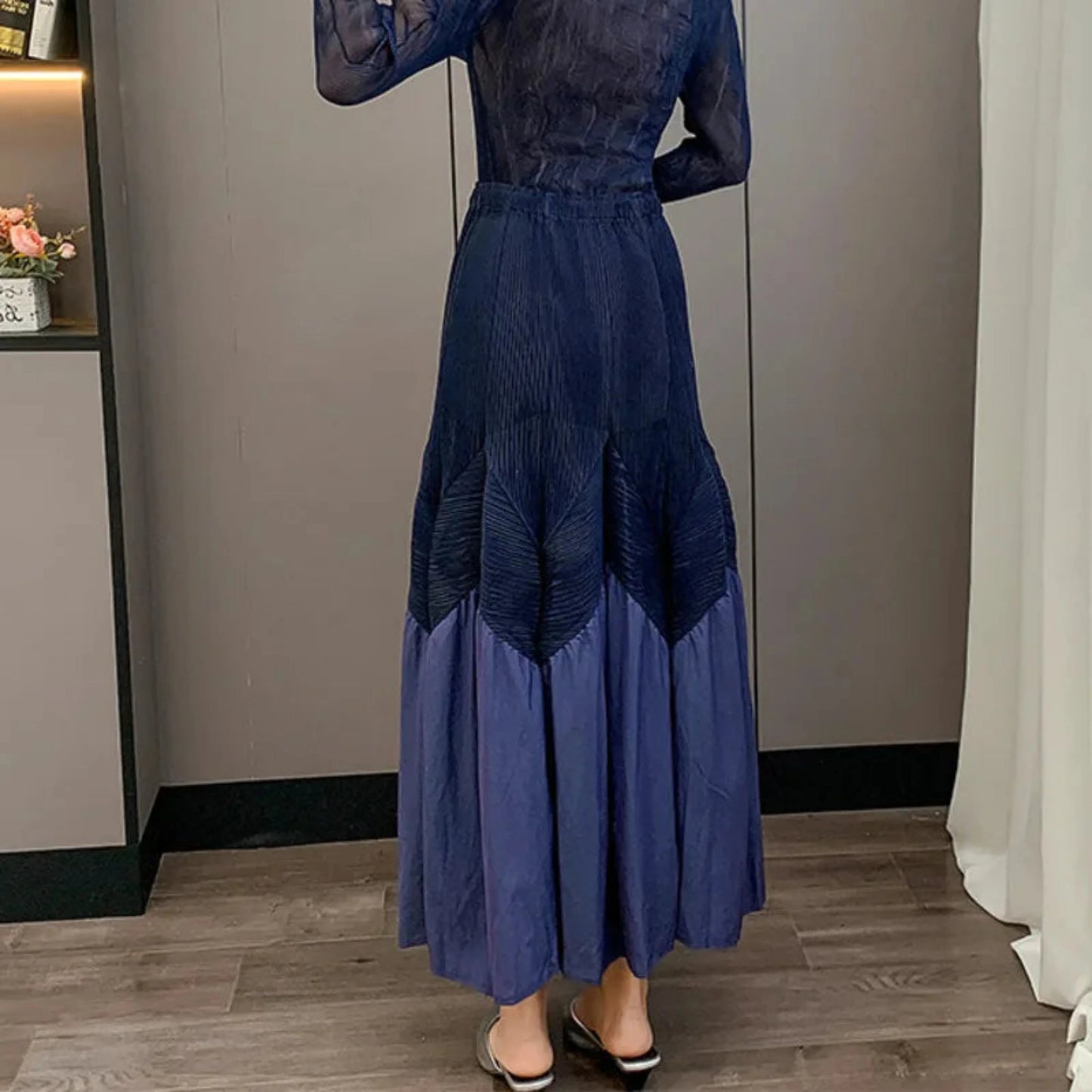 Elegant Pleated Two-Tone Skirt