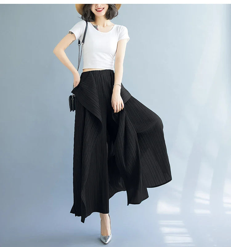 Wide Leg Plissé Pull On Trouser