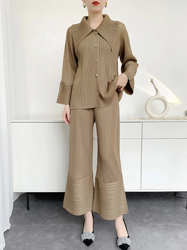 Elegant Plissé Pocket Wide Leg Pant