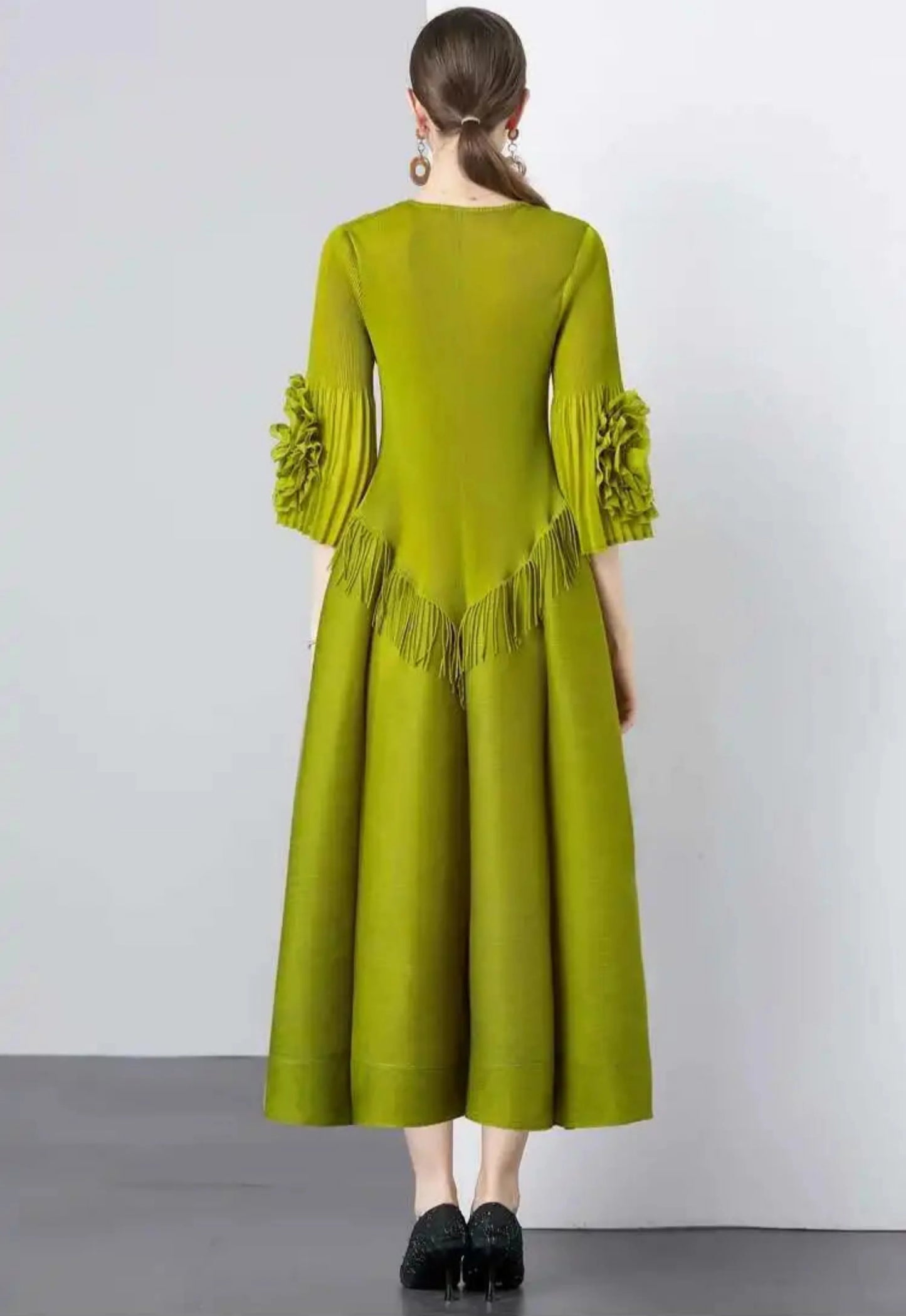 Plisse Floral Cape Sleeve Dress