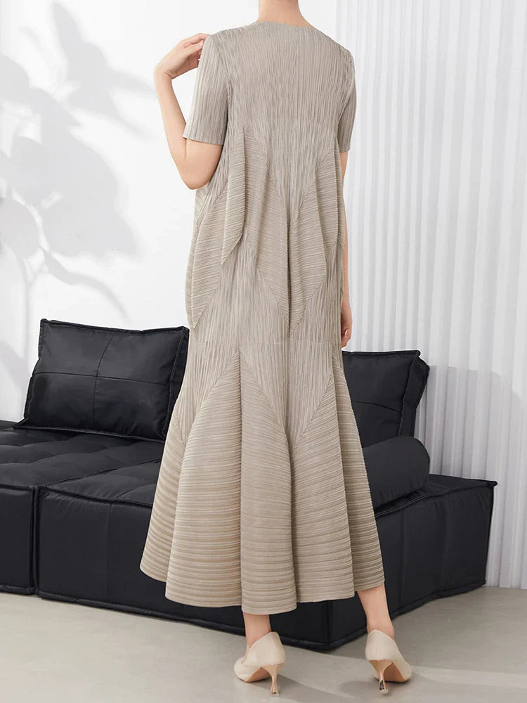 Truly Pleated Short Sleeve Dress