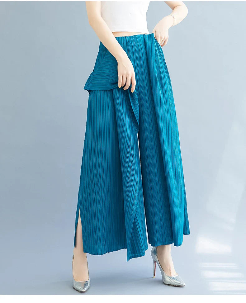 Wide Leg Plissé Pull On Trouser