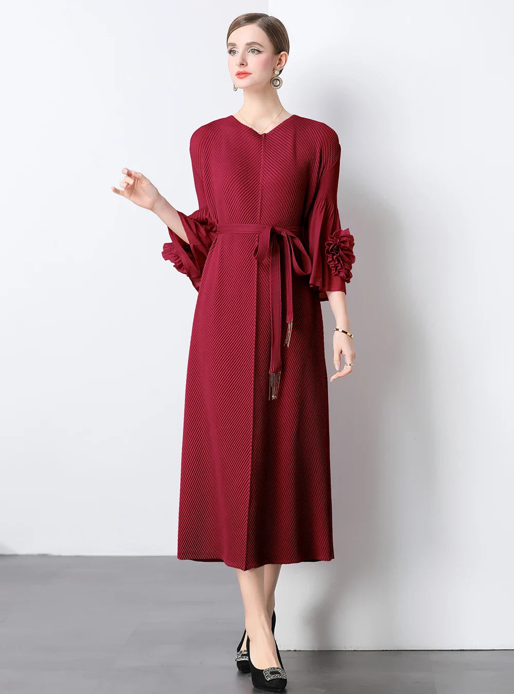 Floral Cape Sleeve Plisse Dress