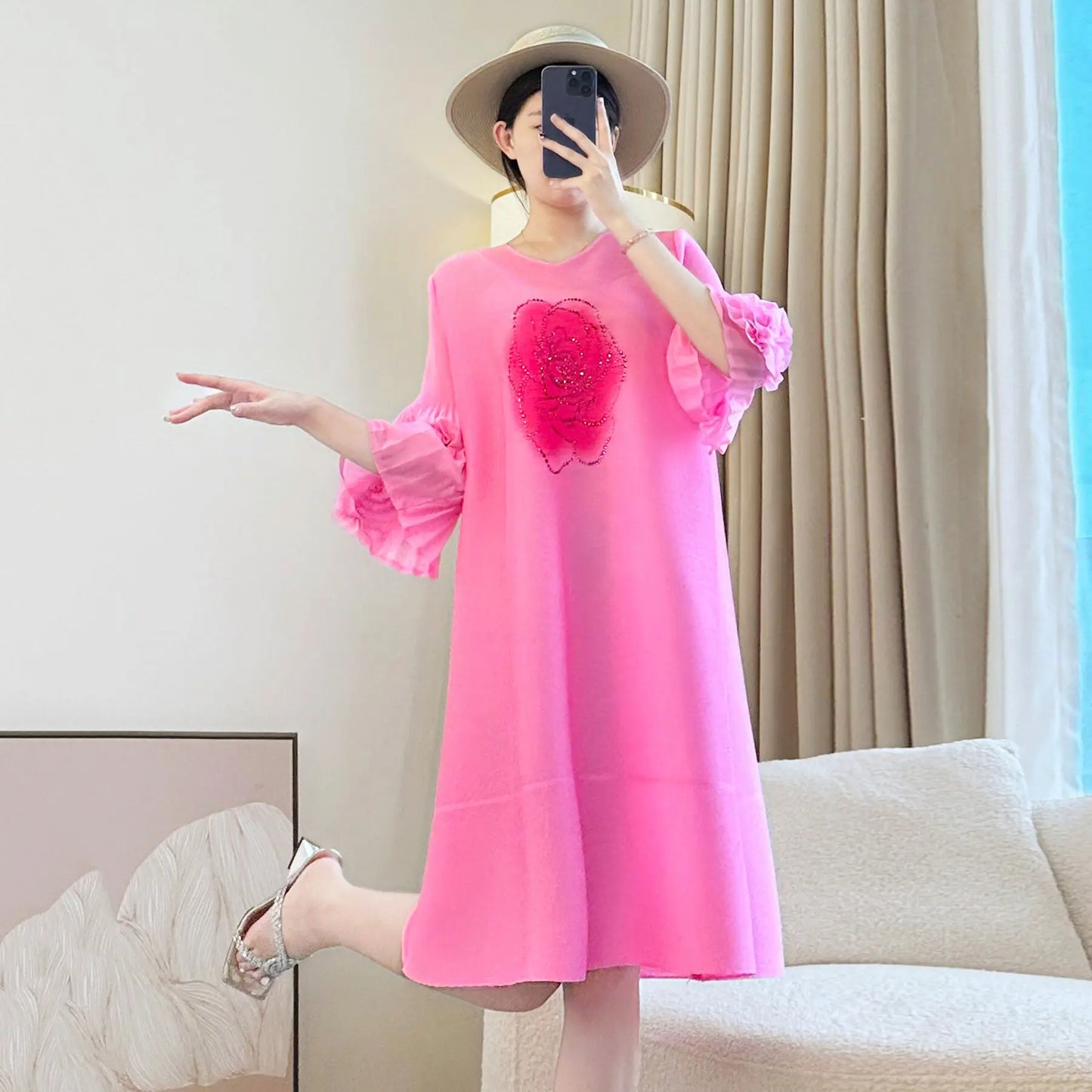 Casual Luxury Plissé Floral Dress