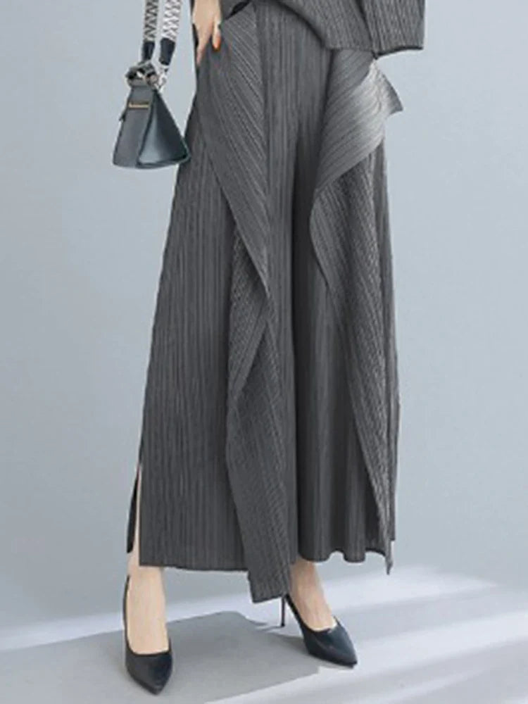 Wide Leg Plissé Pull On Trouser