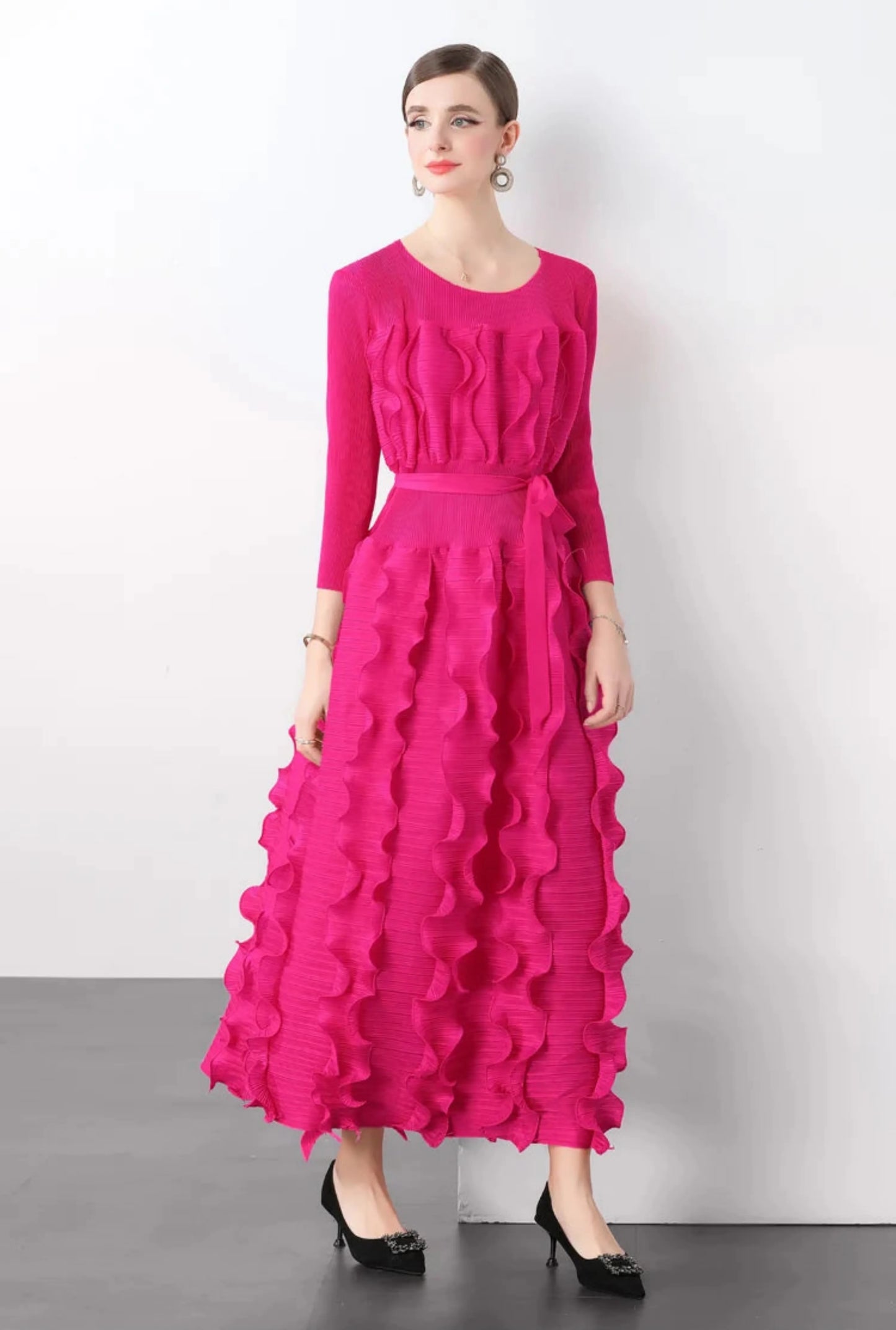 Chic Plissé Pleated Midi Dress