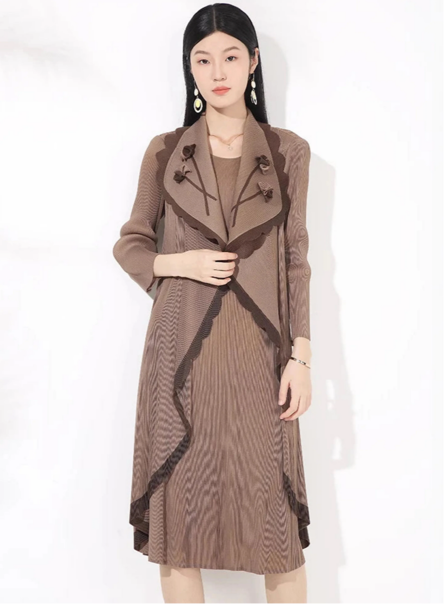 Luxury Pleated Floral Collar Dress