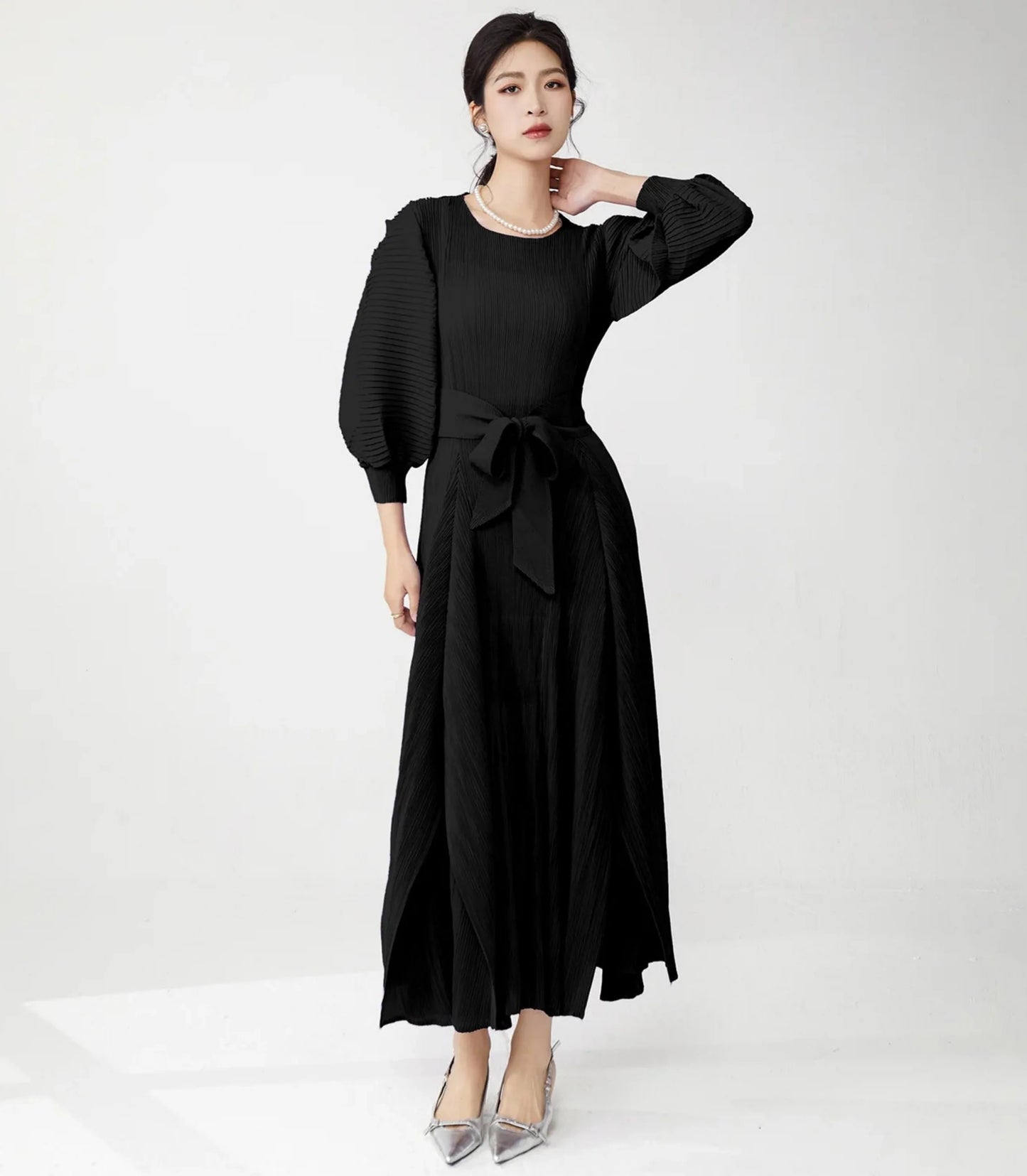 Elegant Stretch-Fit Pleated Dress