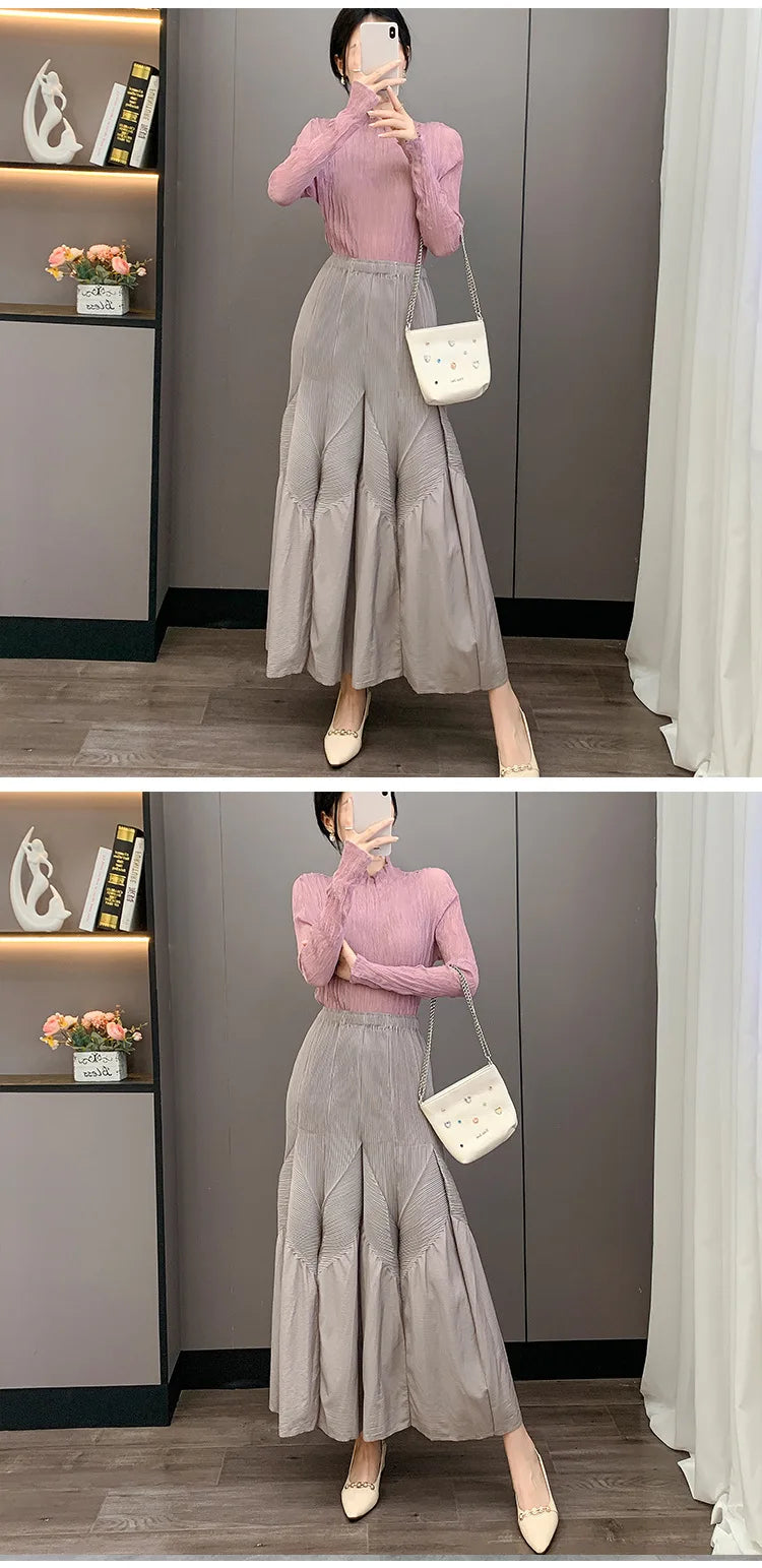 Elegant Pleated Two-Tone Skirt