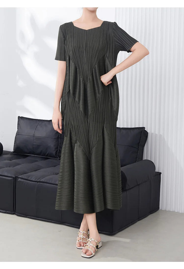 Truly Pleated Short Sleeve Dress