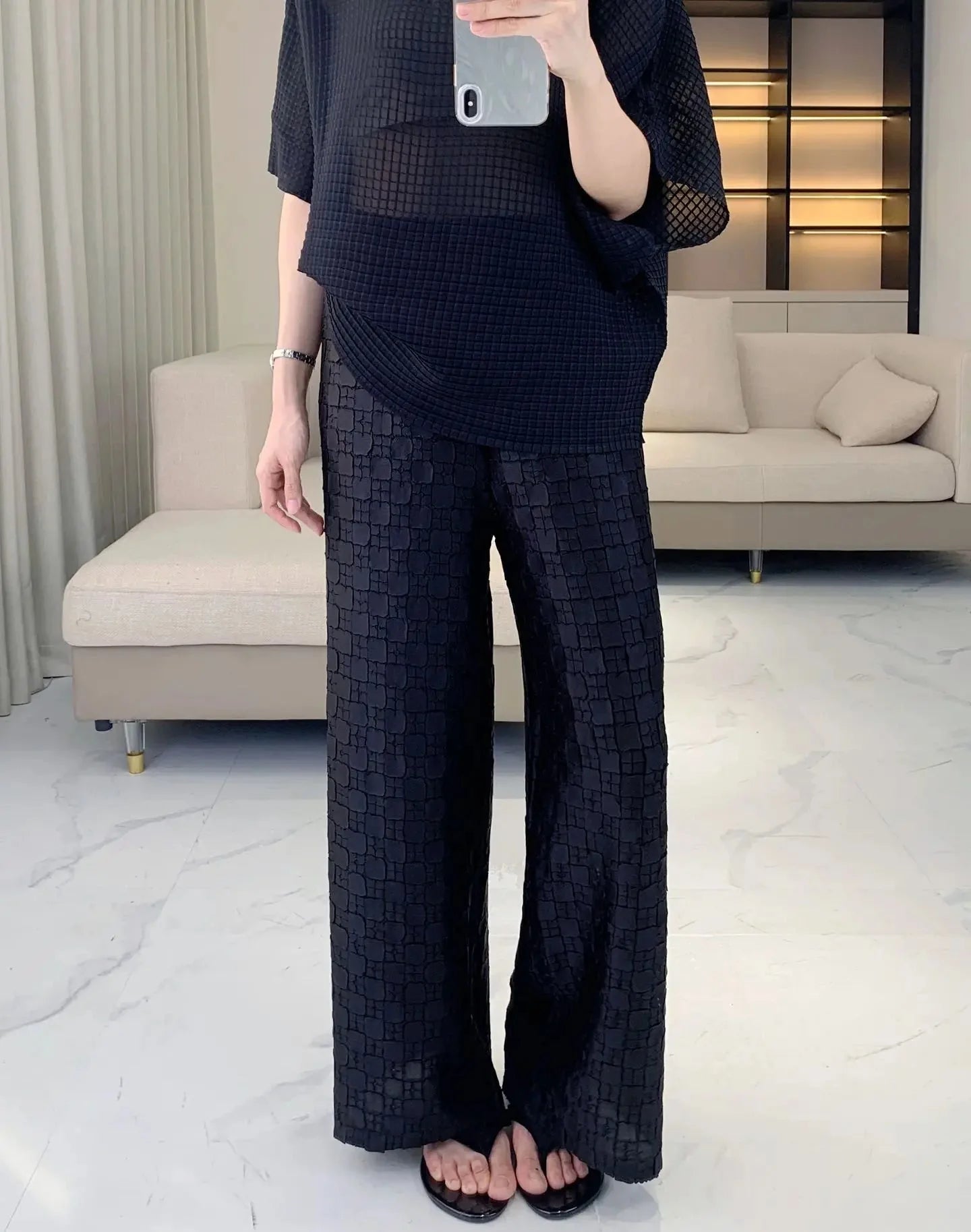 Wide-Leg Textured Plissé Pants