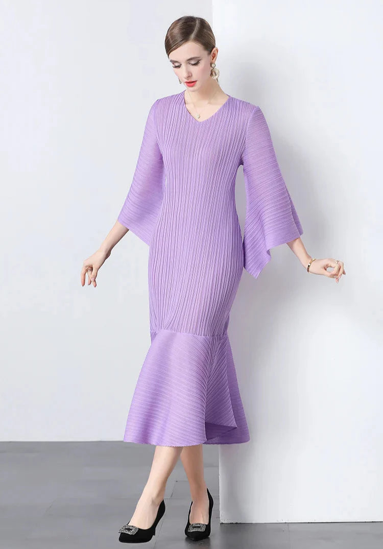 Elegant Pleats Bell Sleeve Dress