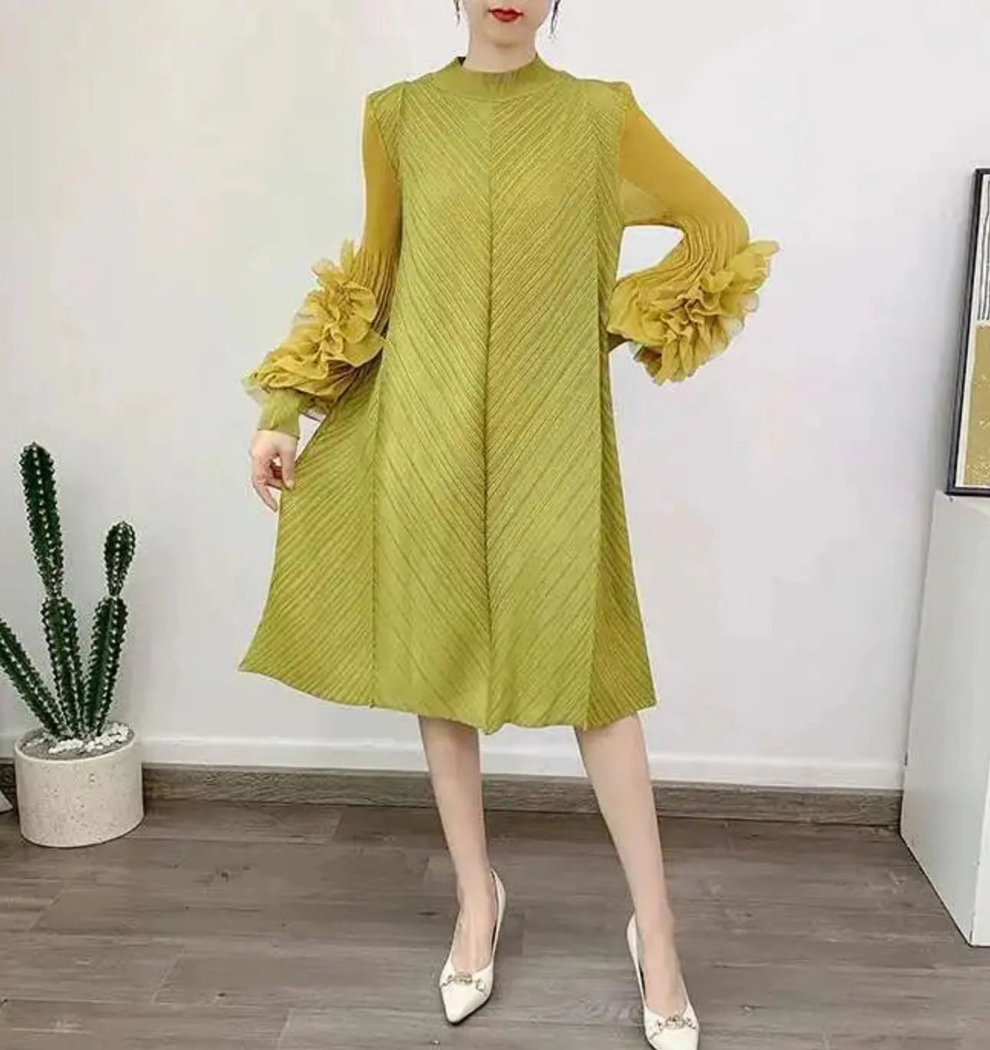 Luxury Pleated Floral Ruffle Dress