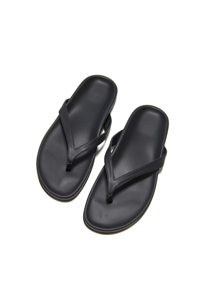 XENOS SANDALS IN BLACK