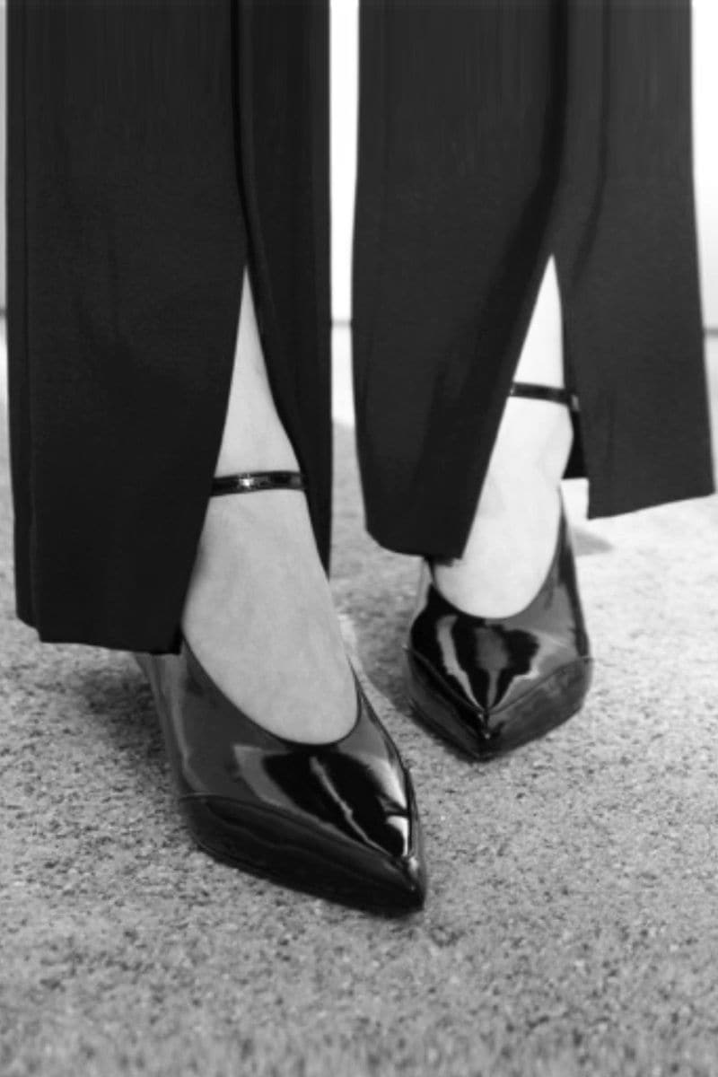 TOURS BLACK PUMPS