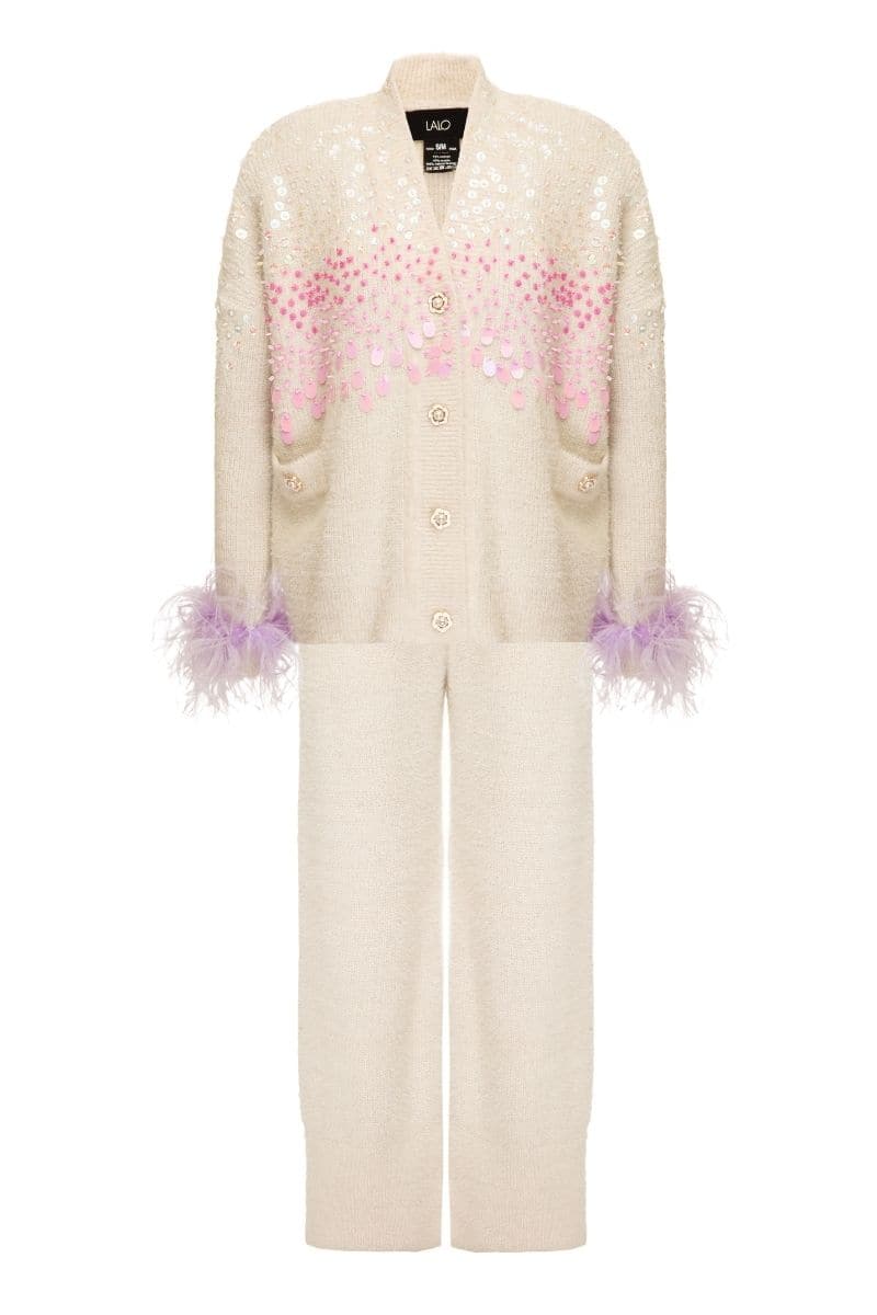 KNITTED CREAM SET WITH FEATHER CUFFS