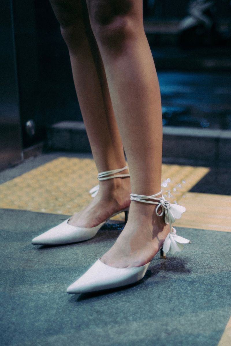WILLOW HEELS